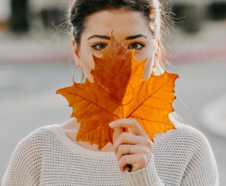 Hautpflege im Herbst – die besten Tipps zur Pflege der Haut in der Übergangszeit